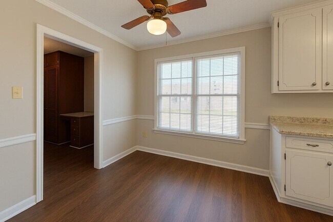 Building Photo - 1806 Heatherton Dr