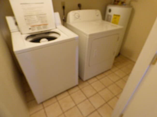 Building Photo - 4-Bedroom Tempe Home with Private Pool, Turf Yard & Garage Near ASU