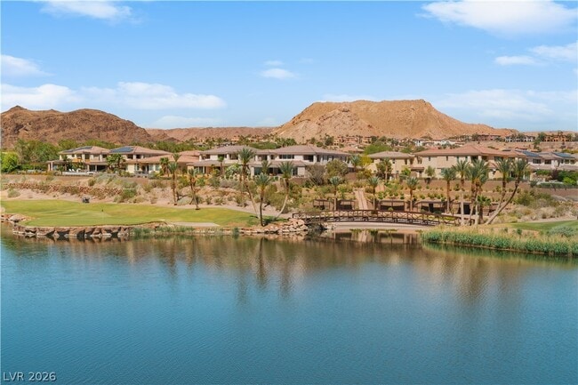 Building Photo - 66 Lakefront Dr