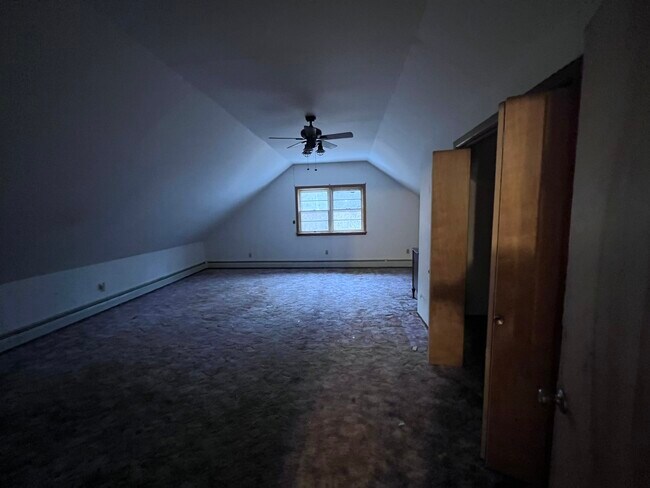 Building Photo - 1515 House