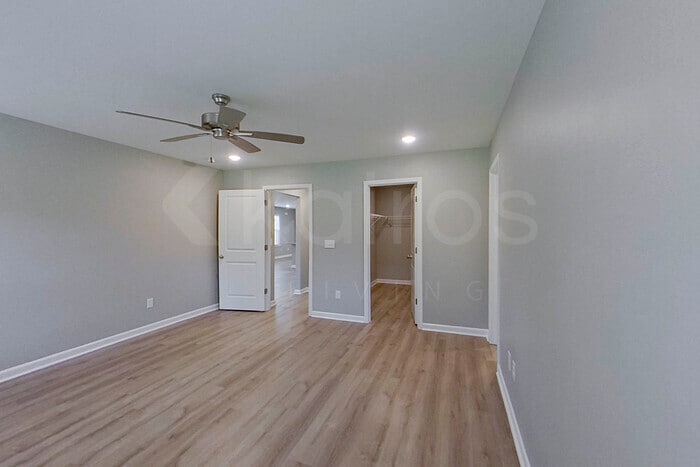 Building Photo - 661 June St