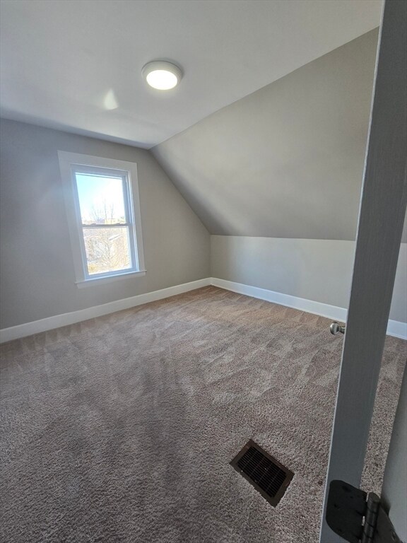 Building Photo - 65 Shepard St