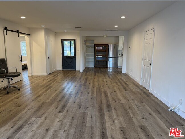 Building Photo - 8541 Dempsey Ave