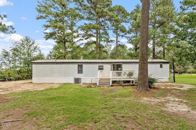 Building Photo - 10317 Giles Rd