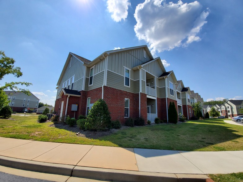 Primary Photo - Ballantyne Commons of Simpsonville