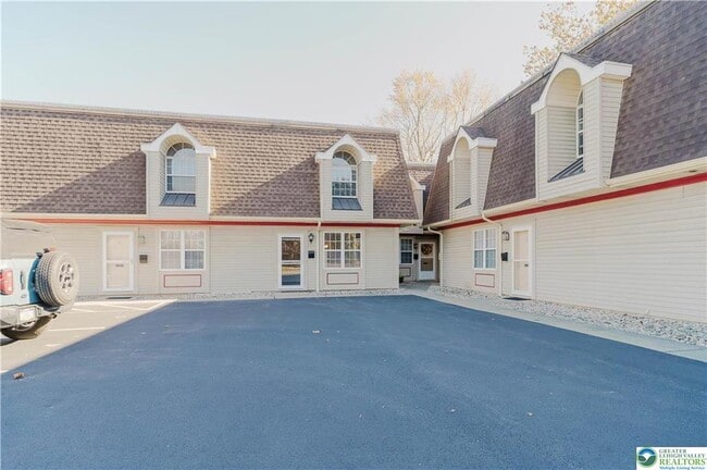 Primary Photo - 1410 Primrose Ln