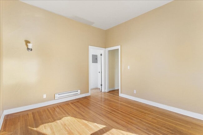 Building Photo - 1012 Walnut St