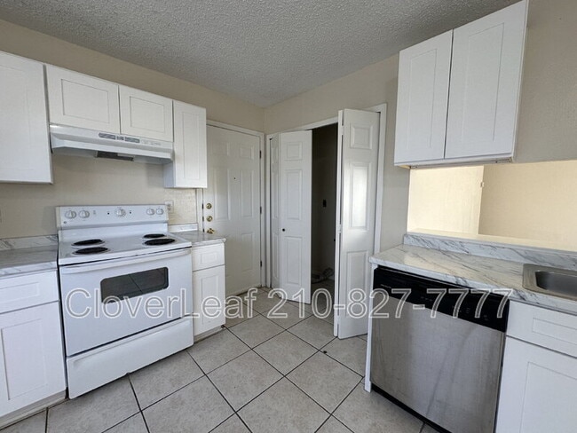 Building Photo - 4118 Sunrise Pass