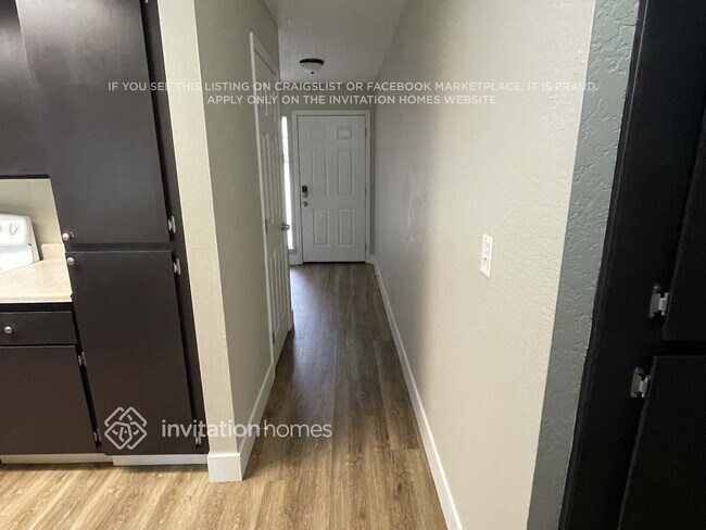 Building Photo - 8481 Cortadera Dr