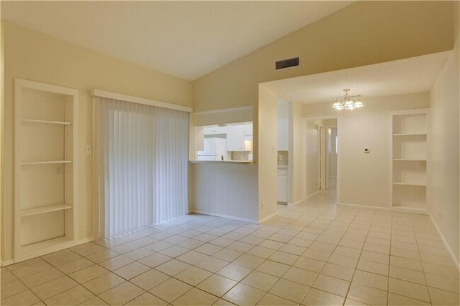 Building Photo - 5808 Emerald Forest Dr