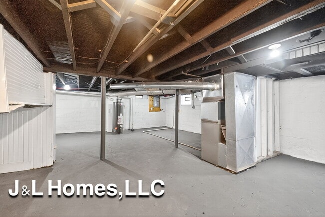 Building Photo - 888 Miller Ave