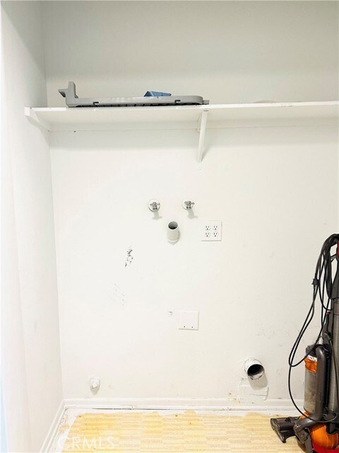 Building Photo - 35 Smokestone