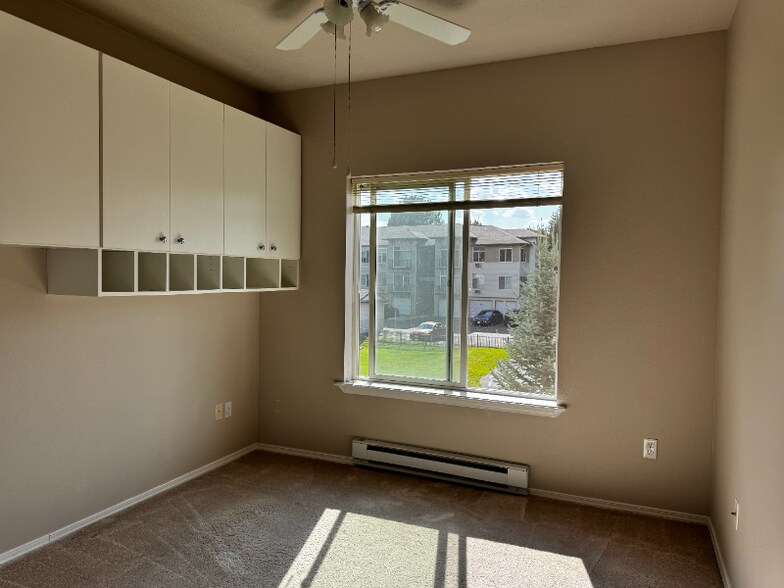 Building Photo - 22855 E Country Vista Dr