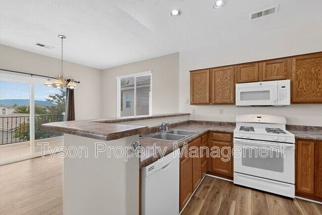 Building Photo - 10912 Dream Weaver Dr NW