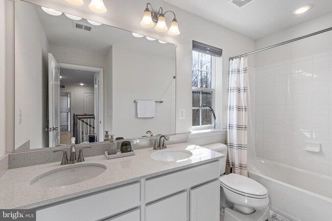 Building Photo - 16414 Tortola Dr