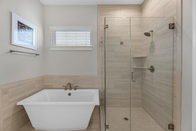 Building Photo - 11 Thorpe Ln