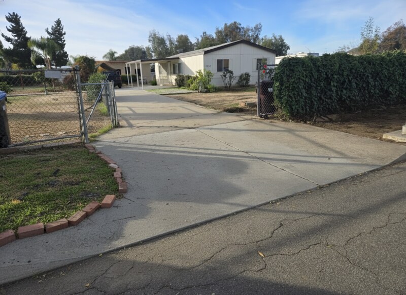 Building Photo - 33255 Little Reb Pl