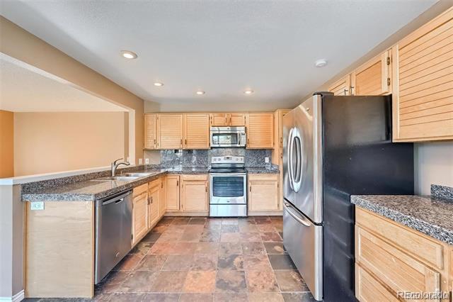 Building Photo - 9306 S Pepperwood Ln