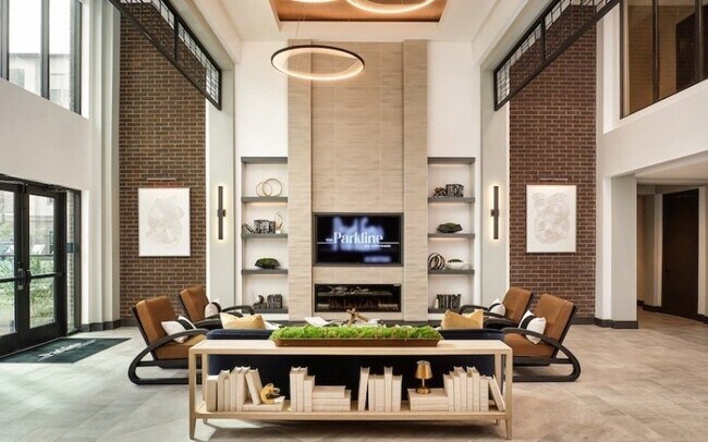 Building Photo - 16717 Westpark Dr