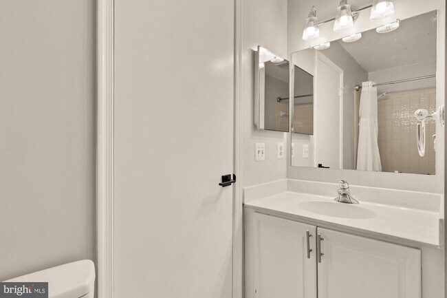 Building Photo - 7553 Chrisland Cove