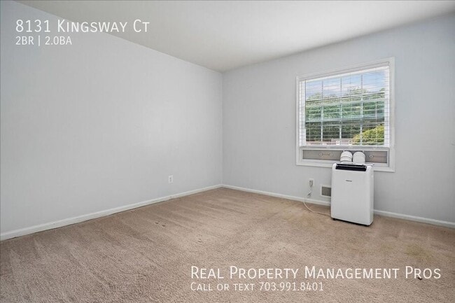 Building Photo - 8131 Kingsway Ct