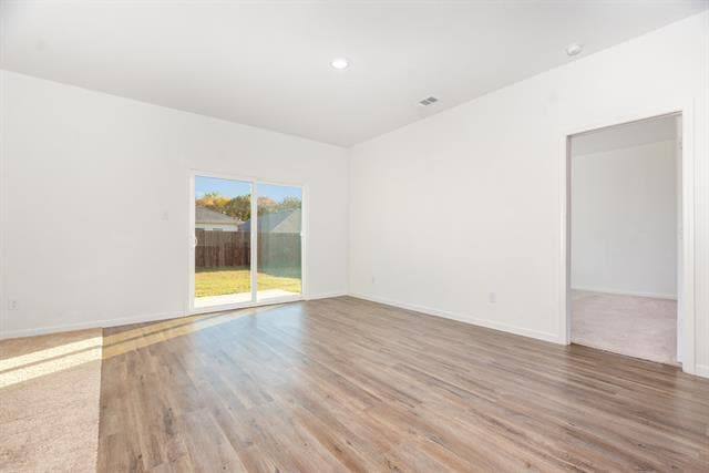 Building Photo - 706 Windsor Ct