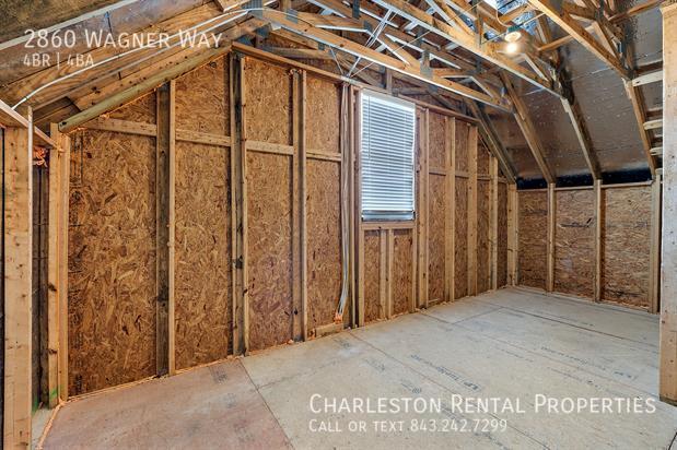 Building Photo - 2860 Wagner Wy