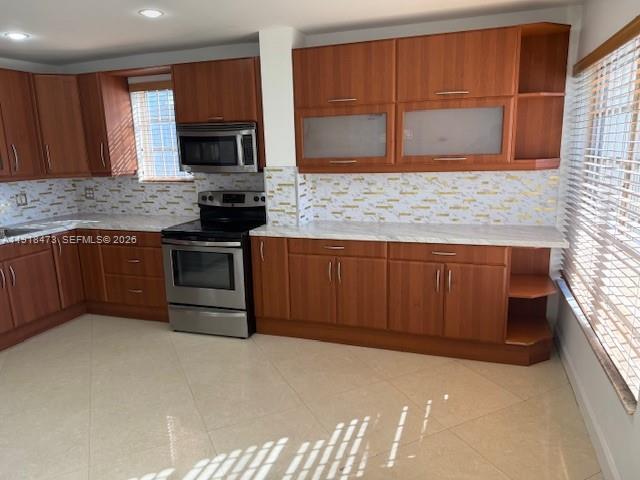 Building Photo - 421 NE 1st St