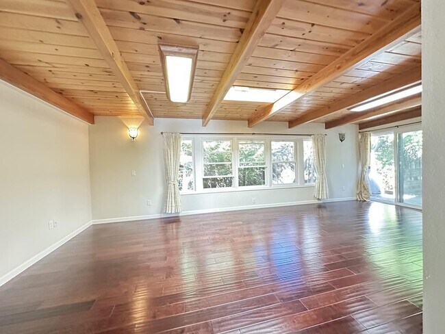 Building Photo - 4021 Campana Dr