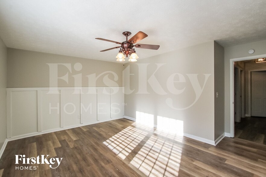 Building Photo - 295 Plantation Rd SW