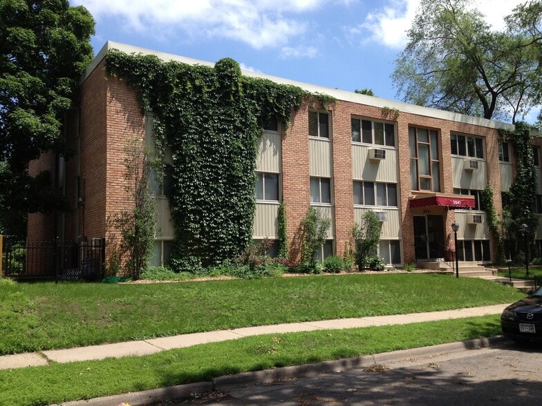 Interior Photo - Park Pointe - Powderhorn Neighborhood