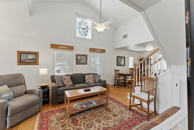 Primary Photo - 175 Fredericksburg Rd