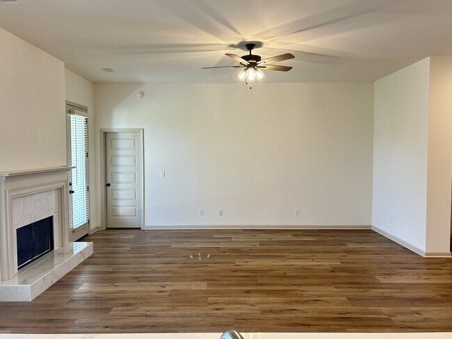 Building Photo - 9508 Dakota Dr