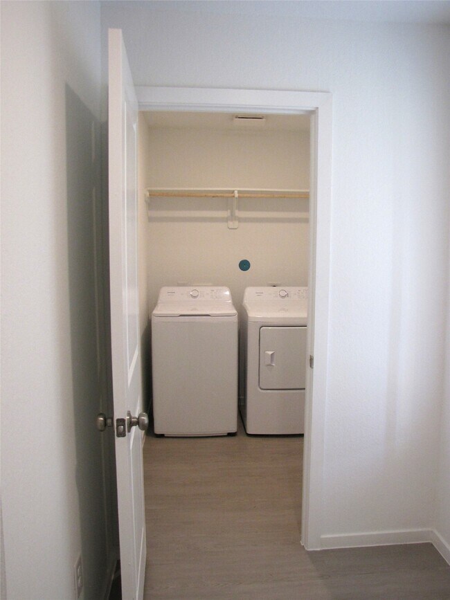 Building Photo - 17955 Valle Cupa Ln