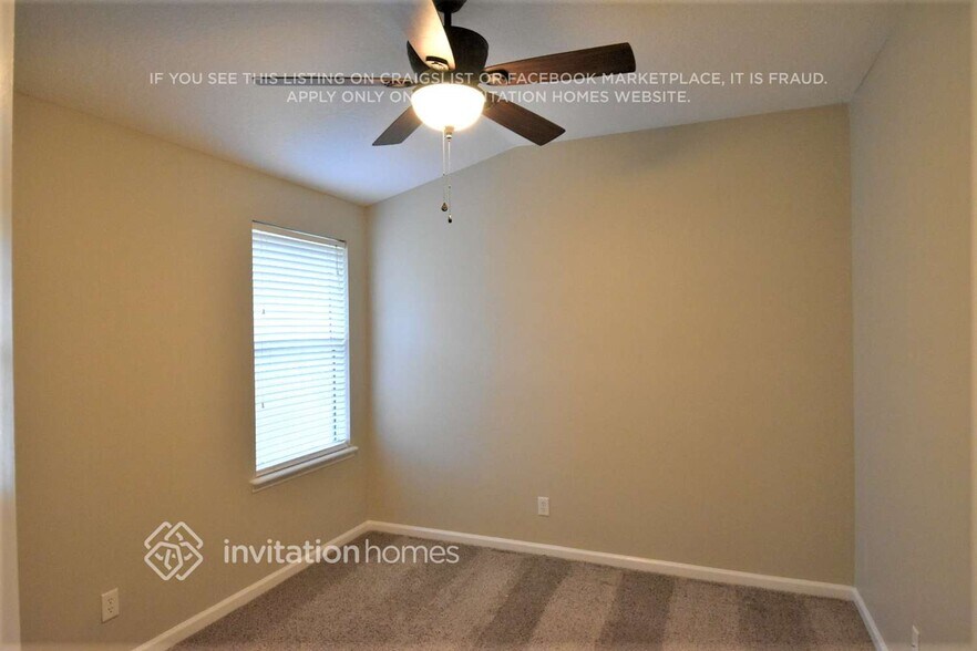 Building Photo - 218 Thornloe Dr