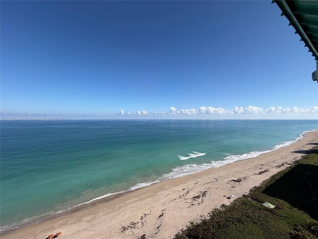 Building Photo - 9900 S Ocean Dr