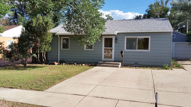 Primary Photo - 503 E Cheyenne Rd