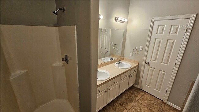 Building Photo - 10130 Berrybriar Ln