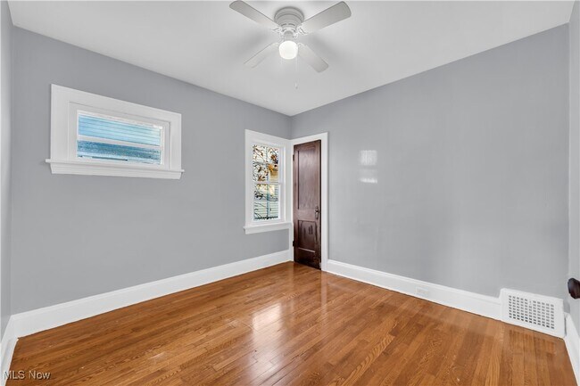 Building Photo - 2101 Elbur Ave