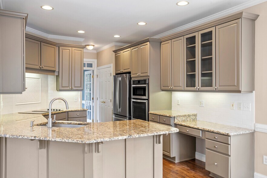 Building Photo - 507 Highgrove Dr