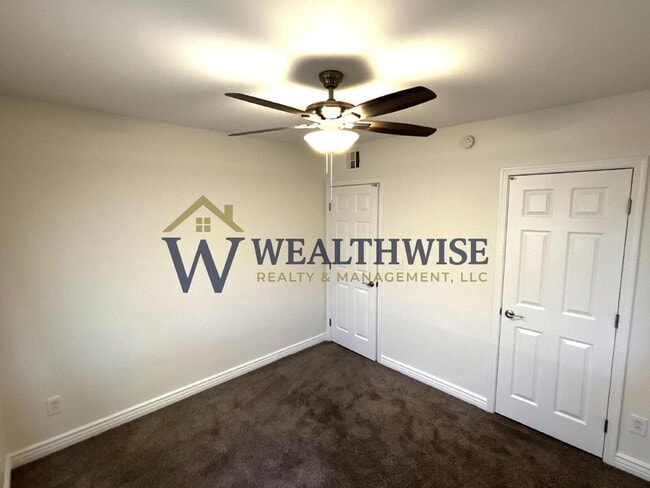 Building Photo - Freshly Remodeled 3 Bedroom 2 Bath Home for Rent 4641 E 13th Street Unit A,Tucson, AZ 85711 $1,49...