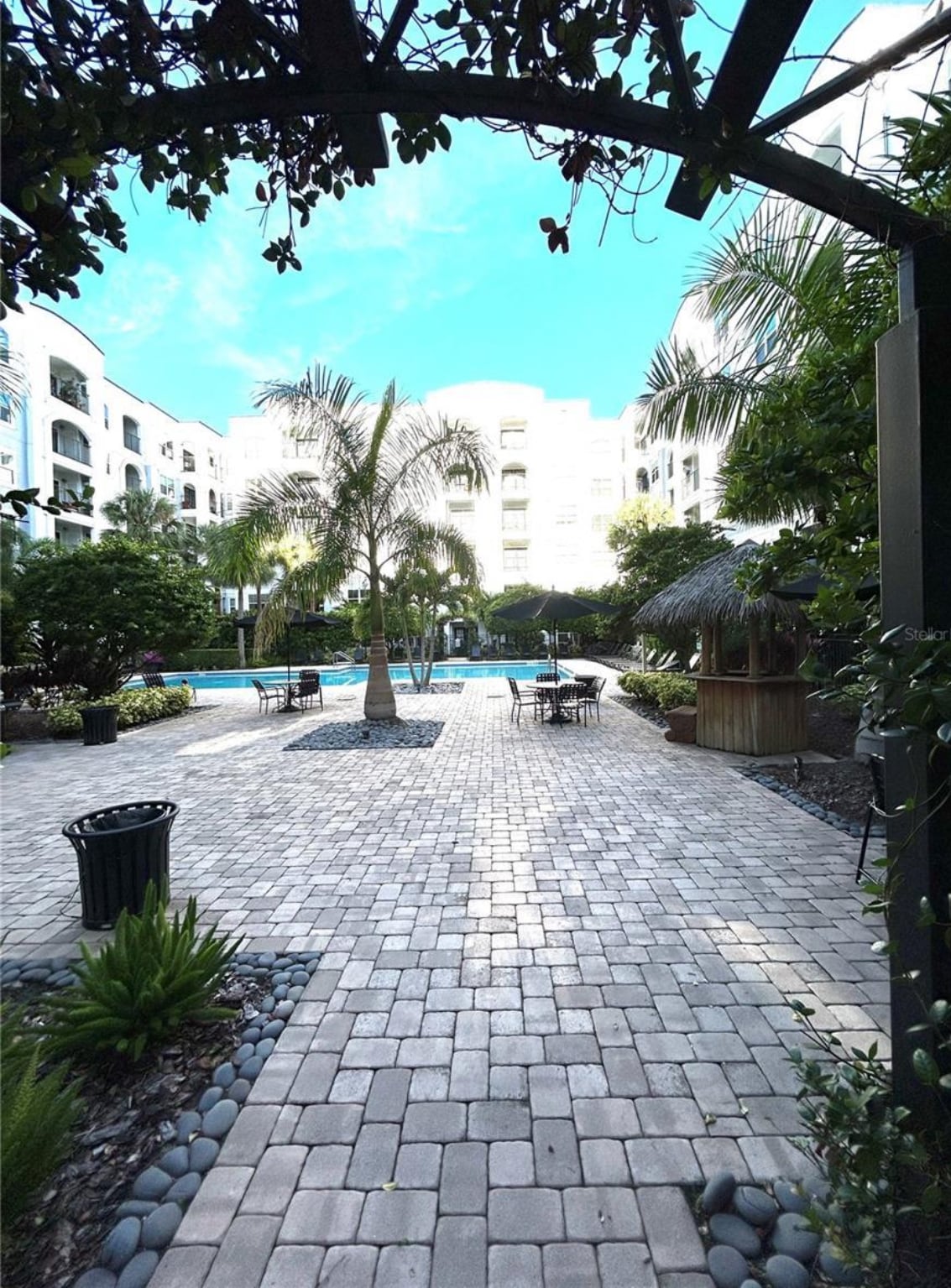 Building Photo - 304 E South St