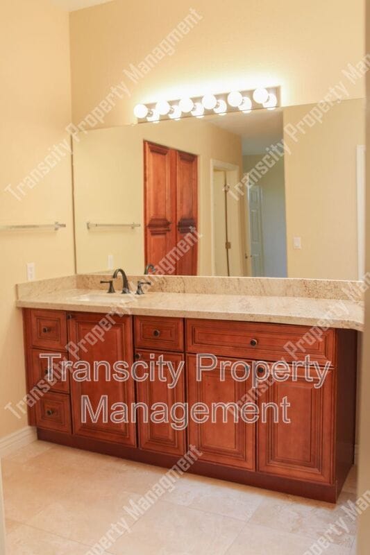 Building Photo - 18920 N 89th Way