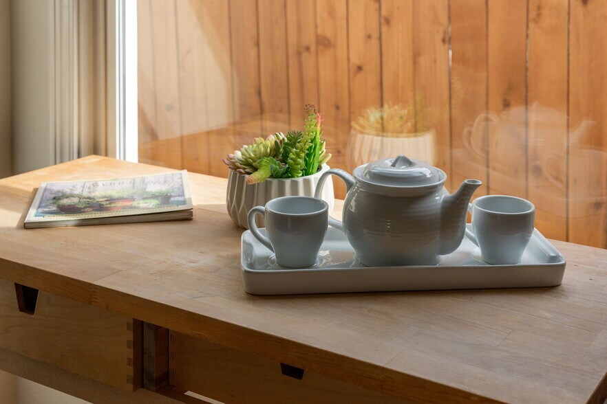 Building Photo - 2438 NE Killingsworth St.