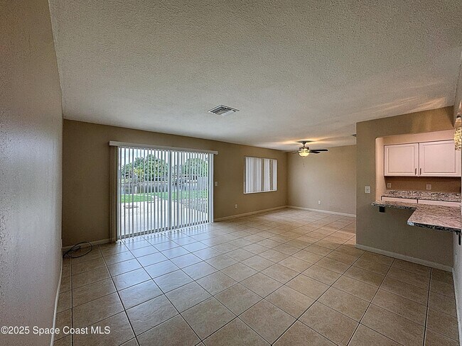 Building Photo - 250 Richland Ave