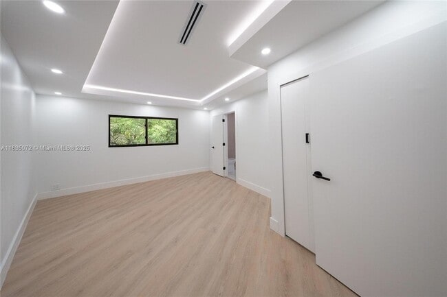 Building Photo - 6525 SW 133rd Dr