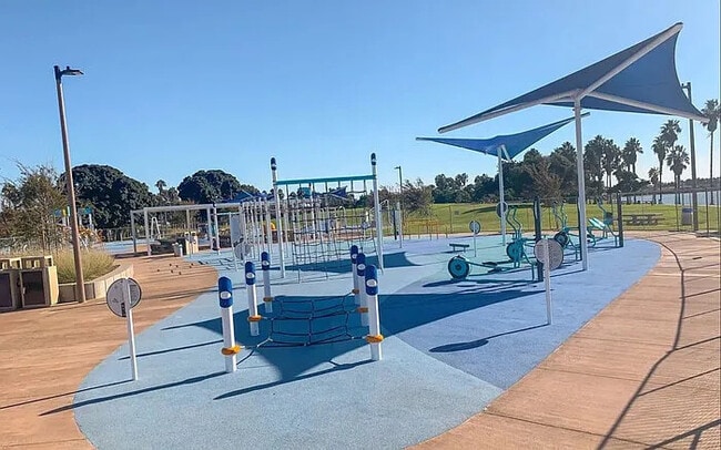 Building Photo - 1251 Viola St