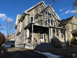 Building Photo - 7 Roosevelt St