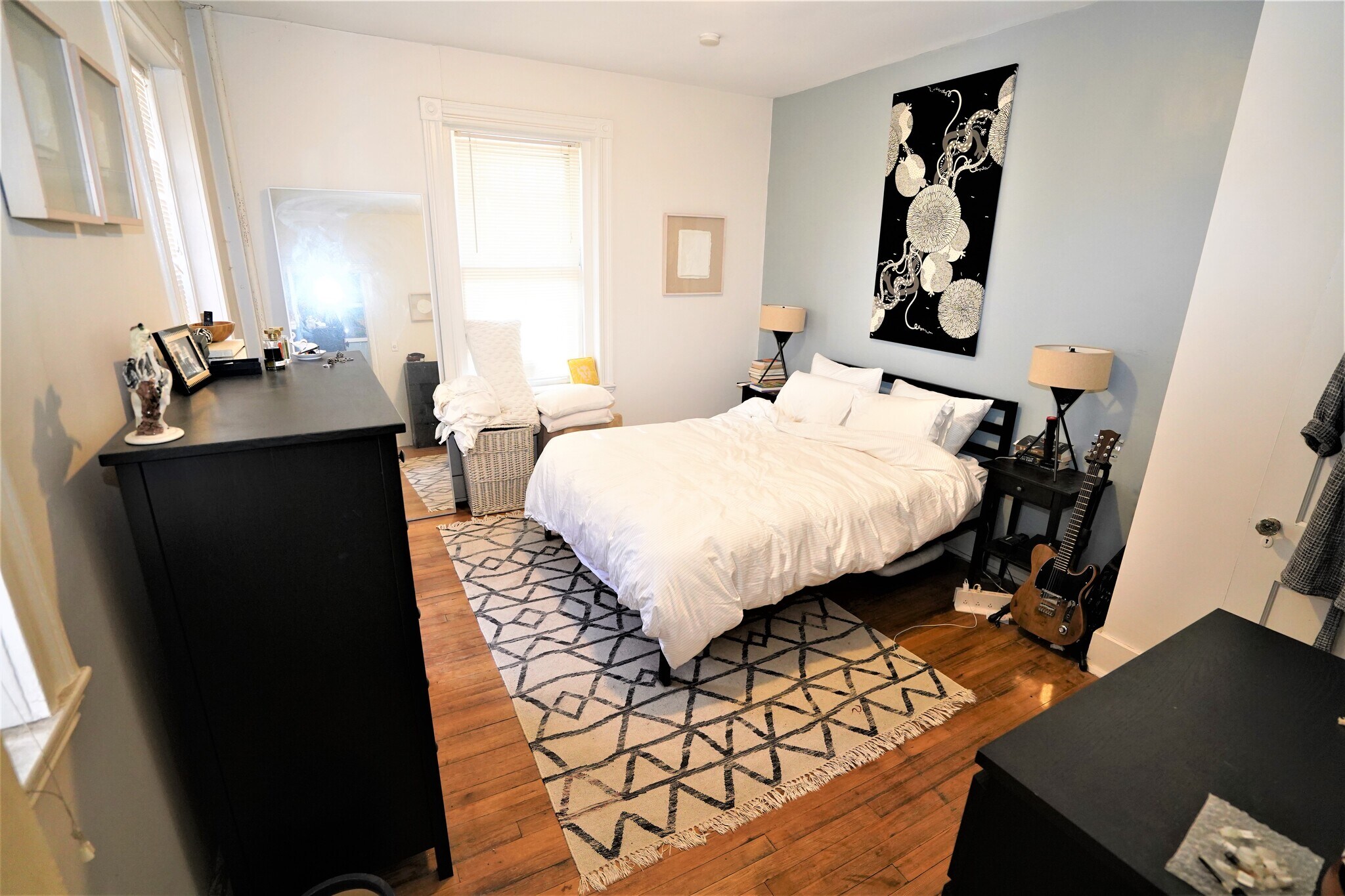 Building Photo - 1872 Commonwealth Ave