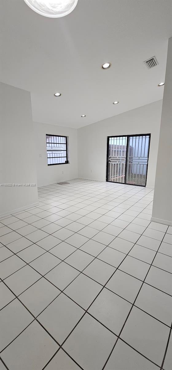 Building Photo - 7511 SW 114th Ct